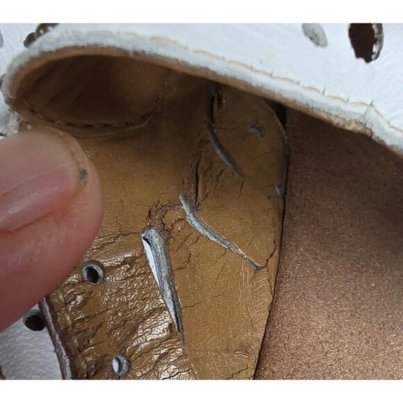 Clarks Artisan Sandals Palima Palm Laser Cut Thong Cork Wedge White Womens Sz 8 - Picture 10 of 10